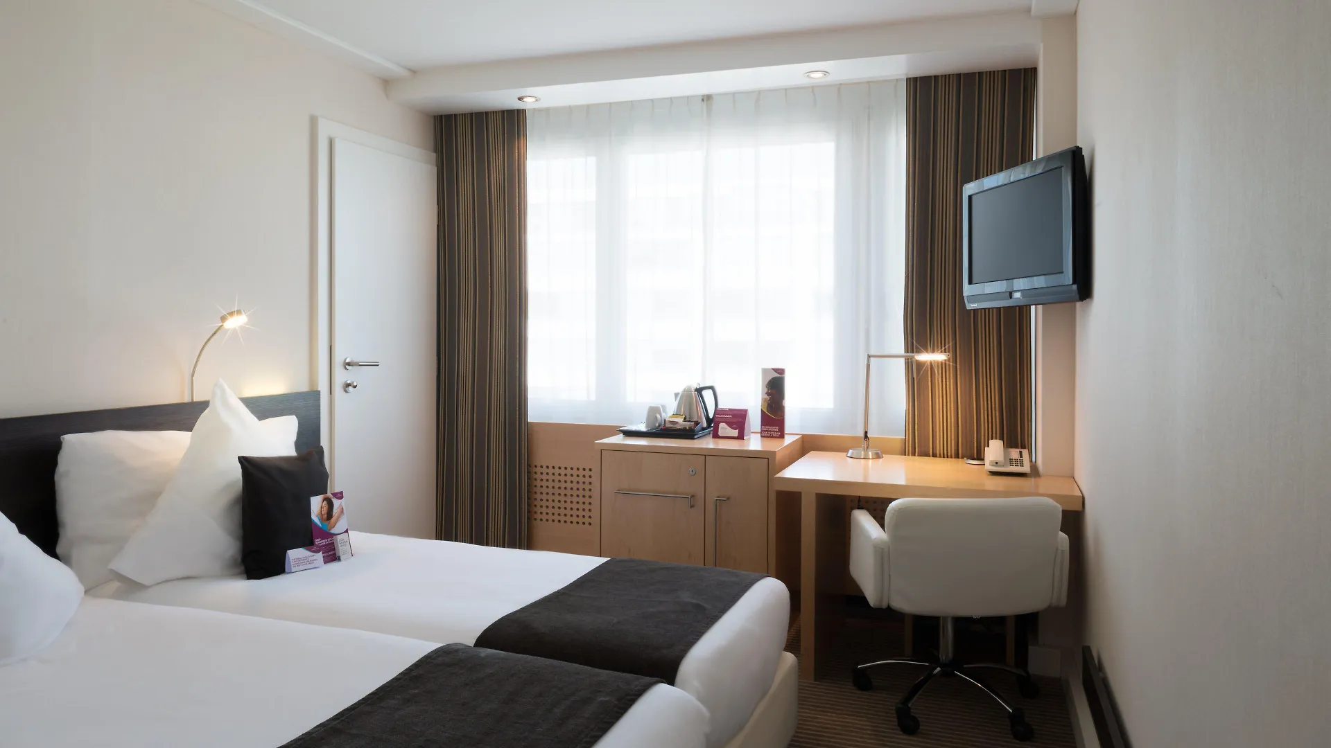 ****  Crowne Plaza Zuerich, An Ihg Hotel Швейцария