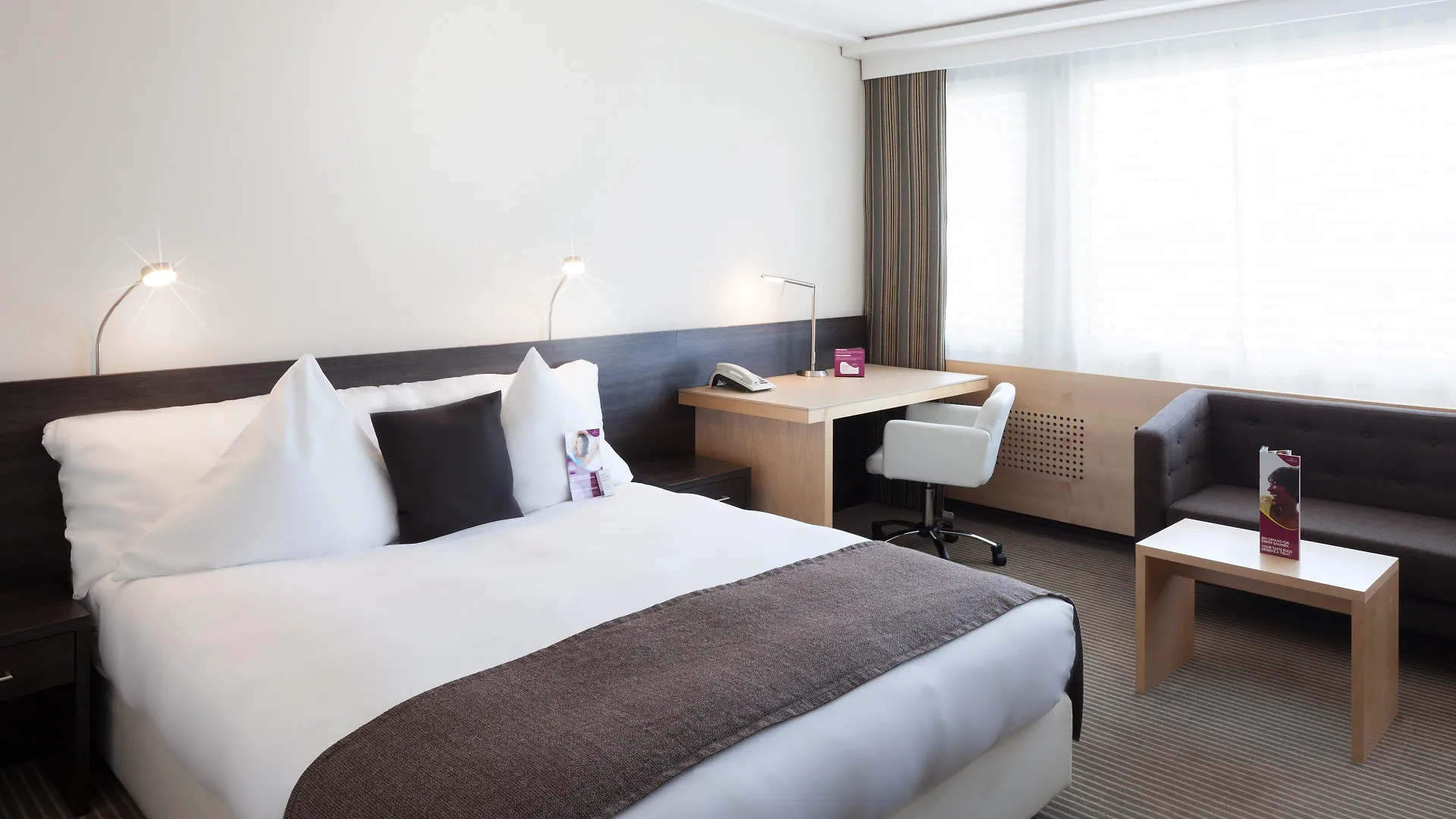 ****  Crowne Plaza Zuerich, An Ihg Hotel Швейцария