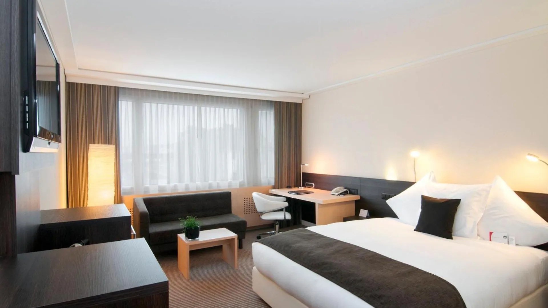 Crowne Plaza Zuerich, An Ihg Hotel  Цюрих